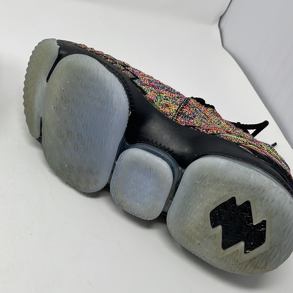 Nike LeBron 15 GS 'Four Horsemen' 922811-901 Youth 6.5 - Picture 6 of 8